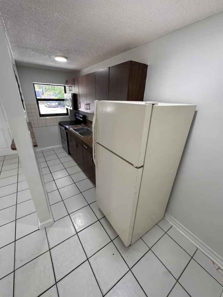 1113 SW 15th Terrace Fort Lauderdale FL 33312