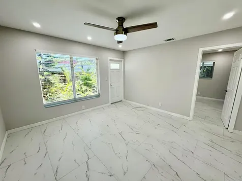 1652 NE 33rd Street Oakland Park FL 33334