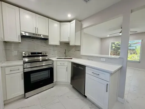 1652 NE 33rd Street Oakland Park FL 33334