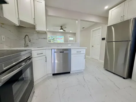 1652 NE 33rd Street Oakland Park FL 33334