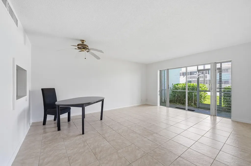 322 N Federal Highway Deerfield Beach FL 33441