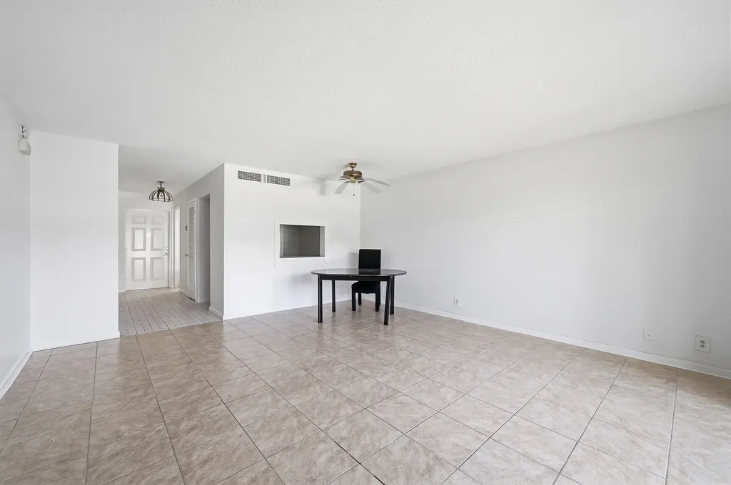 322 N Federal Highway Deerfield Beach FL 33441