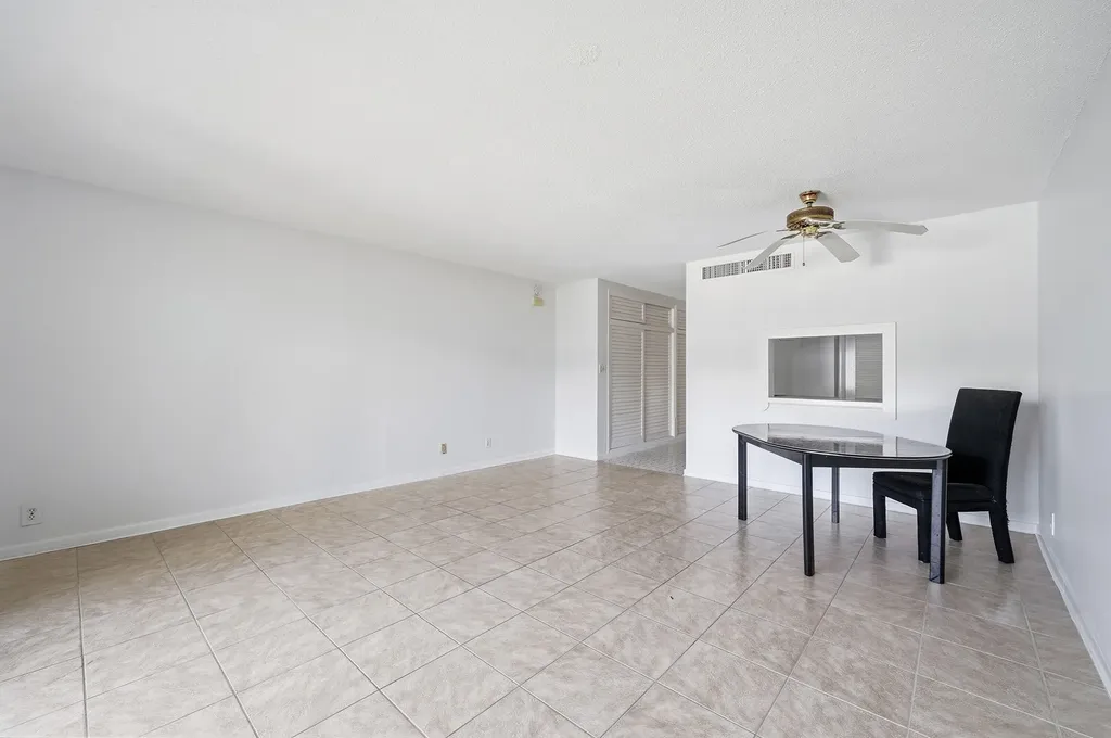 322 N Federal Highway Deerfield Beach FL 33441