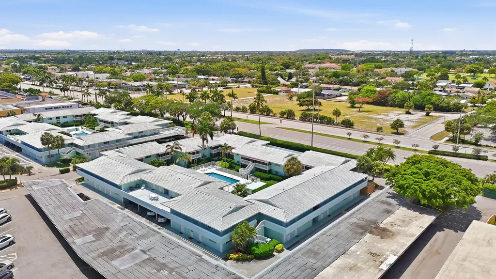 322 N Federal Highway Deerfield Beach FL 33441