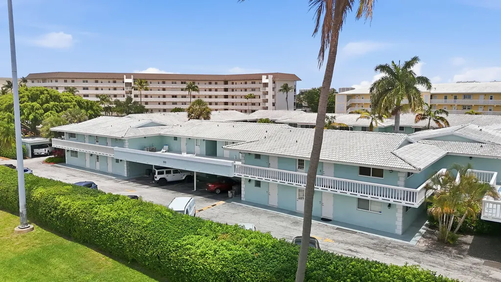 322 N Federal Highway Deerfield Beach FL 33441