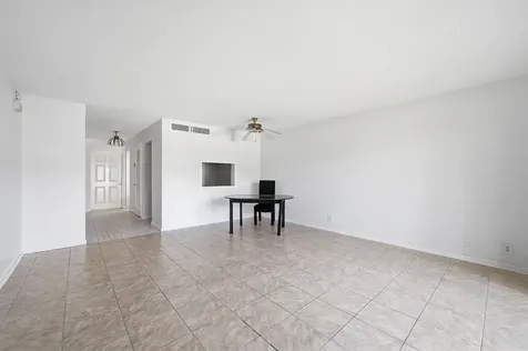 322 N Federal Highway Deerfield Beach FL 33441