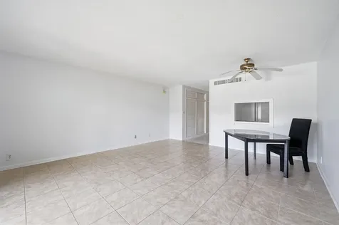 322 N Federal Highway Deerfield Beach FL 33441