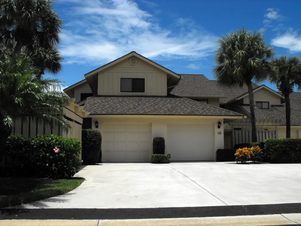 16997 Waterbend Drive Jupiter FL 33477