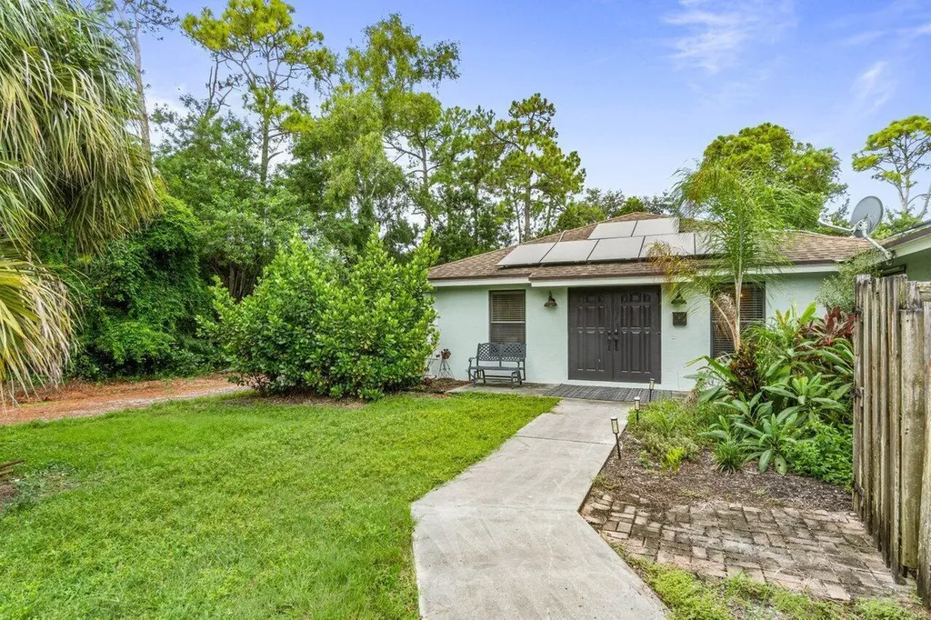 3303 Custer Avenue Lake Worth FL 33467