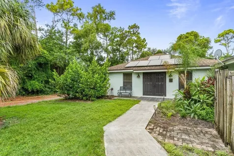3303 Custer Avenue Wellington FL 33467