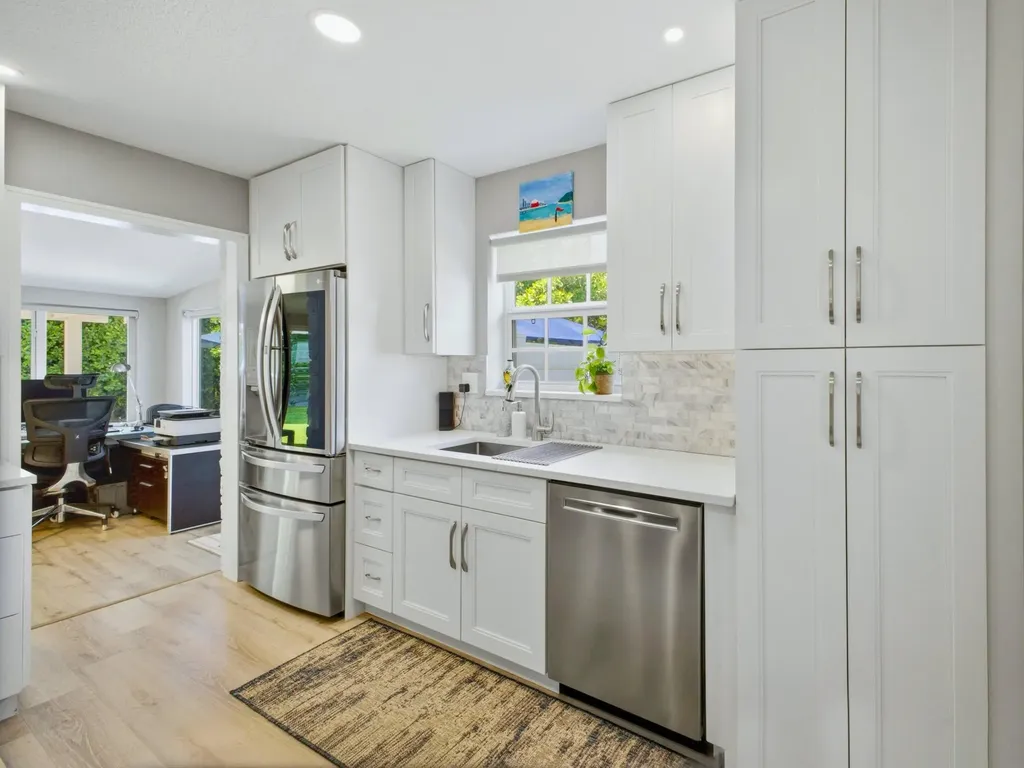 2020 NE 26th Street Lighthouse Point FL 33064