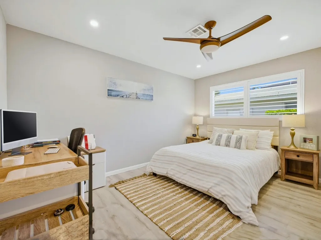 2020 NE 26th Street Lighthouse Point FL 33064