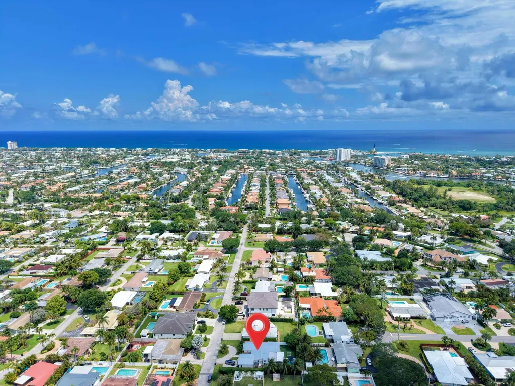2020 NE 26th Street Lighthouse Point FL 33064