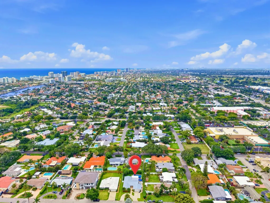 2020 NE 26th Street Lighthouse Point FL 33064