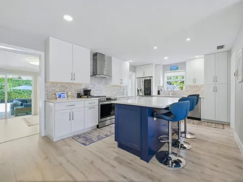 2020 NE 26th Street Lighthouse Point FL 33064