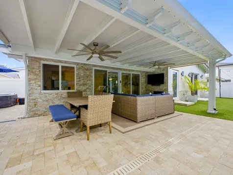 2020 NE 26th Street Lighthouse Point FL 33064