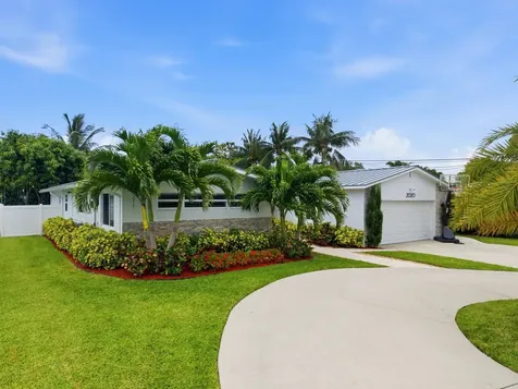 2020 NE 26th Street Lighthouse Point FL 33064
