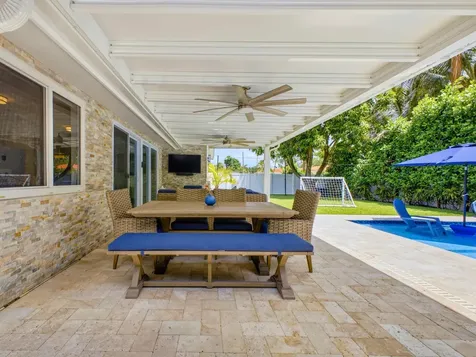 2020 NE 26th Street Lighthouse Point FL 33064