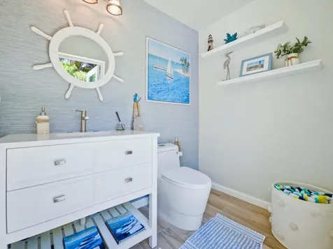 2020 NE 26th Street Lighthouse Point FL 33064
