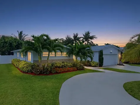2020 NE 26th Street Lighthouse Point FL 33064