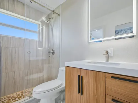 2020 NE 26th Street Lighthouse Point FL 33064