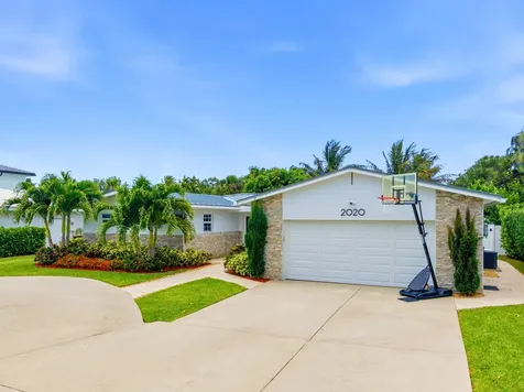 2020 NE 26th Street Lighthouse Point FL 33064