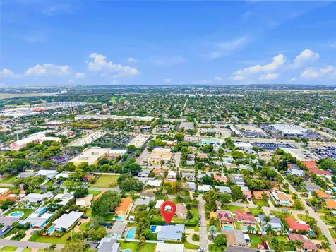 2020 NE 26th Street Lighthouse Point FL 33064
