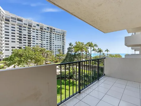 5000 N Ocean Boulevard Lauderdale By The Sea FL 33308