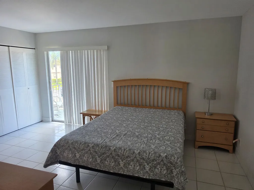 79 Brittany Delray Beach FL 33446