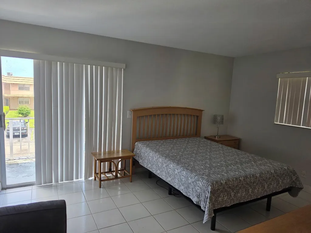 79 Brittany Delray Beach FL 33446