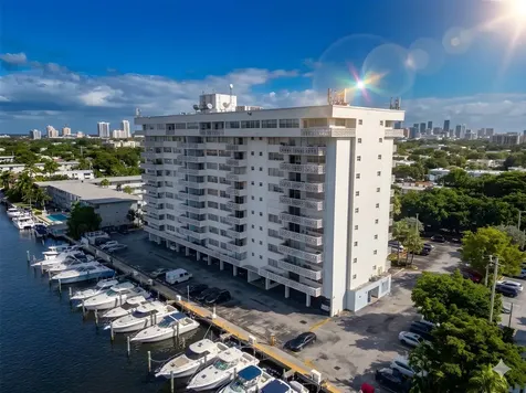 13155 Ixora Court North Miami FL 33181