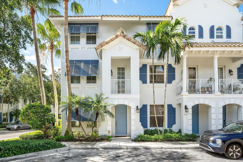1213 Via Fatini Boynton Beach FL 33426