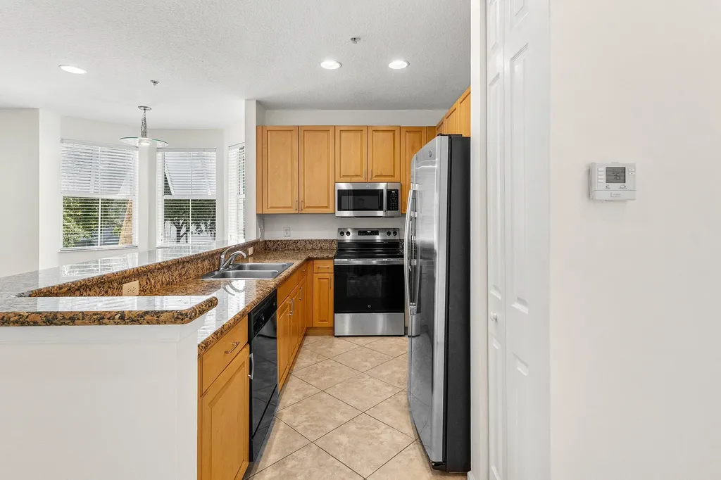 1213 Via Fatini Boynton Beach FL 33426