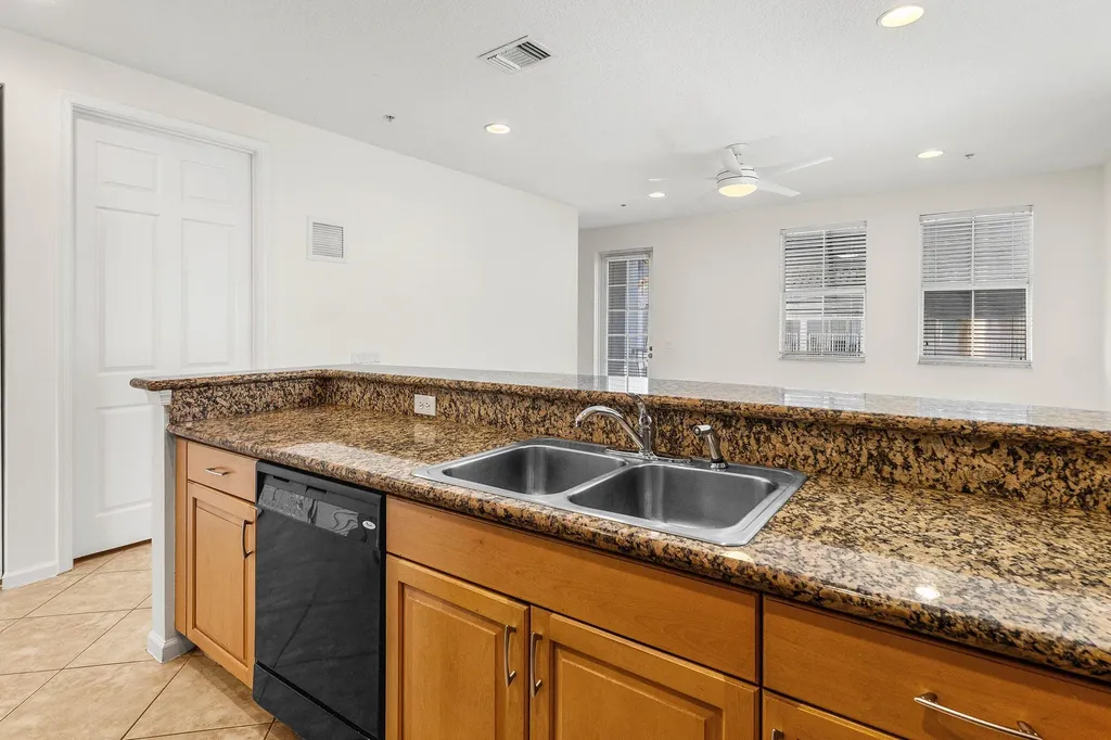 1213 Via Fatini Boynton Beach FL 33426