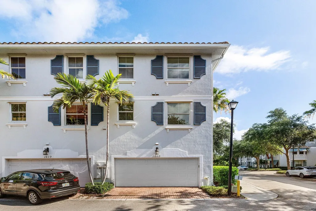 1213 Via Fatini Boynton Beach FL 33426
