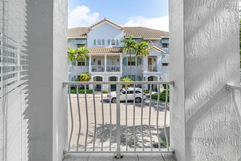 1213 Via Fatini Boynton Beach FL 33426