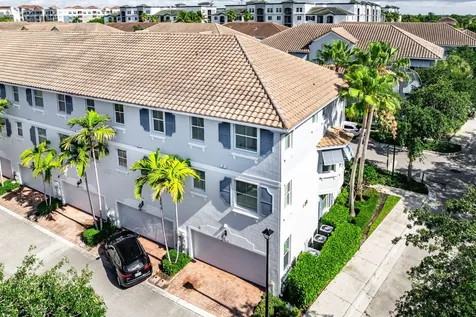 1213 Via Fatini Boynton Beach FL 33426