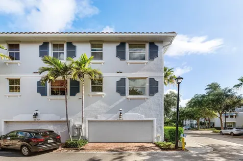 1213 Via Fatini Boynton Beach FL 33426