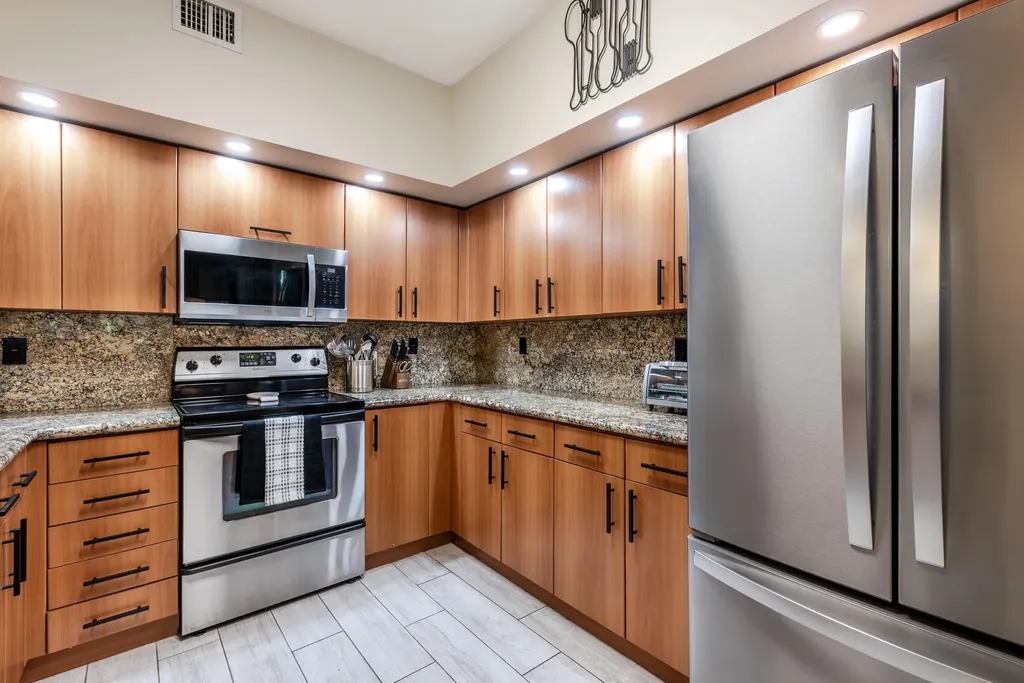255 NE 3rd Avenue Delray Beach FL 33444