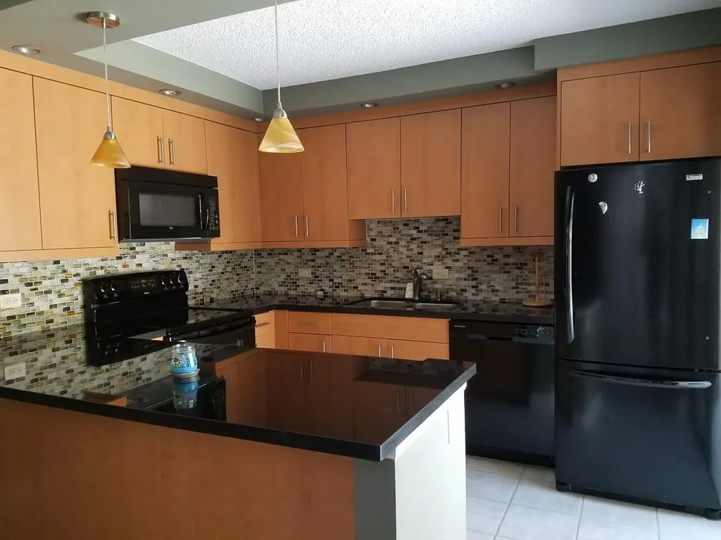 223 2nd Lane Palm Beach Gardens FL 33418