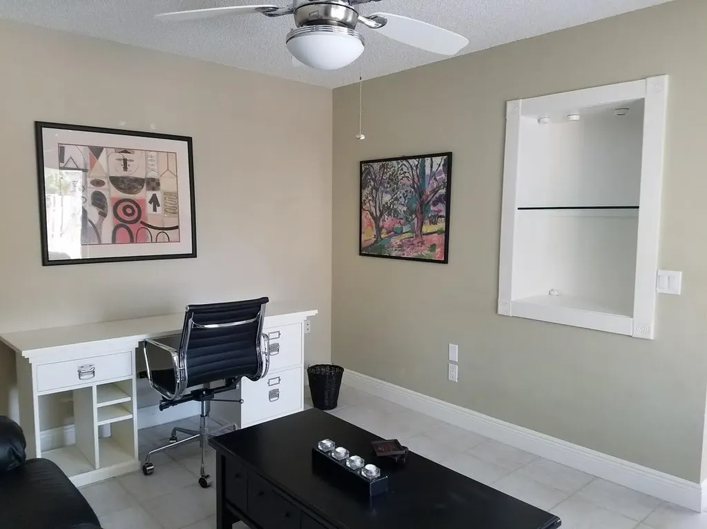 223 2nd Lane Palm Beach Gardens FL 33418