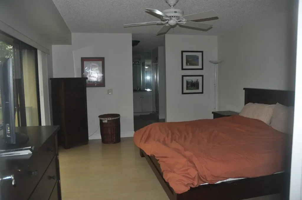 223 2nd Lane Palm Beach Gardens FL 33418