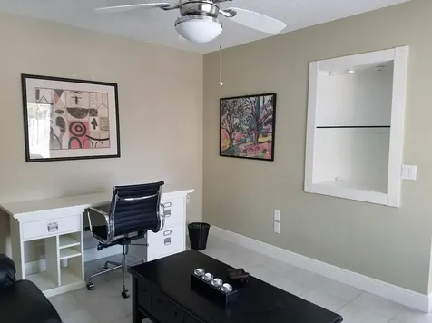 223 2nd Lane Palm Beach Gardens FL 33418