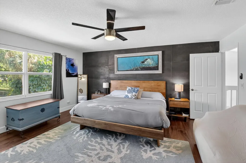 6701 Hillside Lane Lake Worth FL 33462