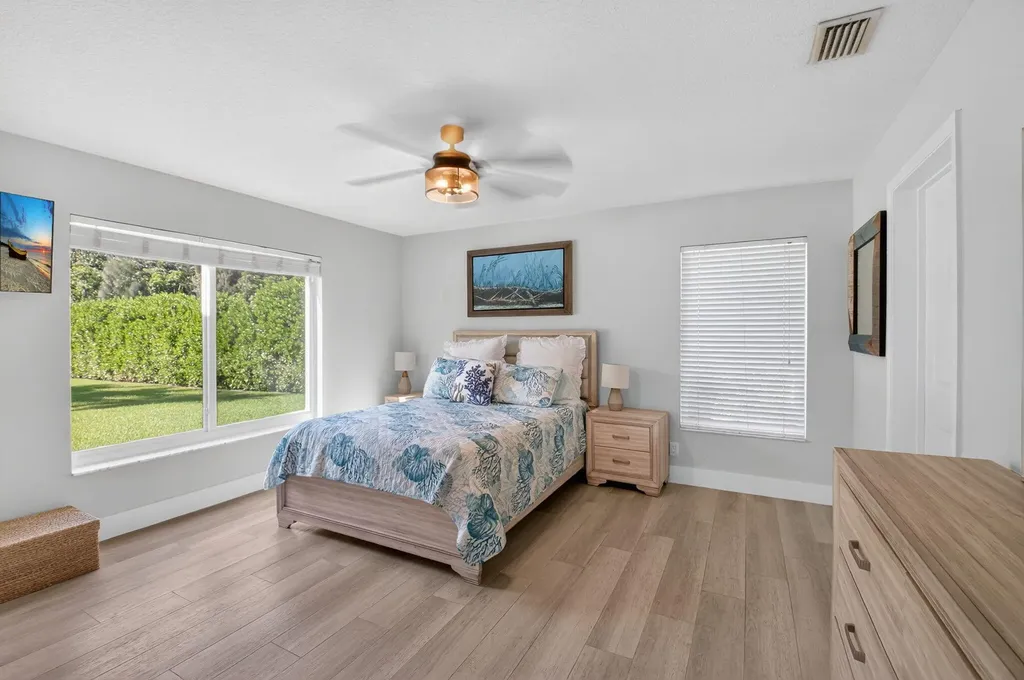 6701 Hillside Lane Lake Worth FL 33462