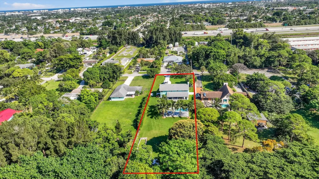 6701 Hillside Lane Lake Worth FL 33462