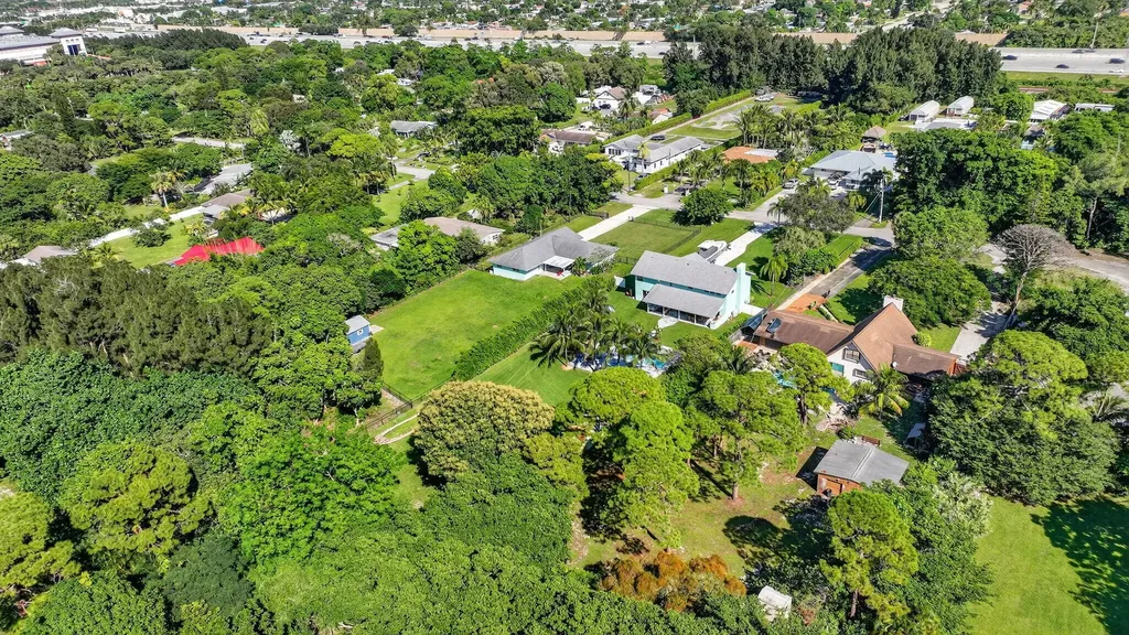 6701 Hillside Lane Lake Worth FL 33462