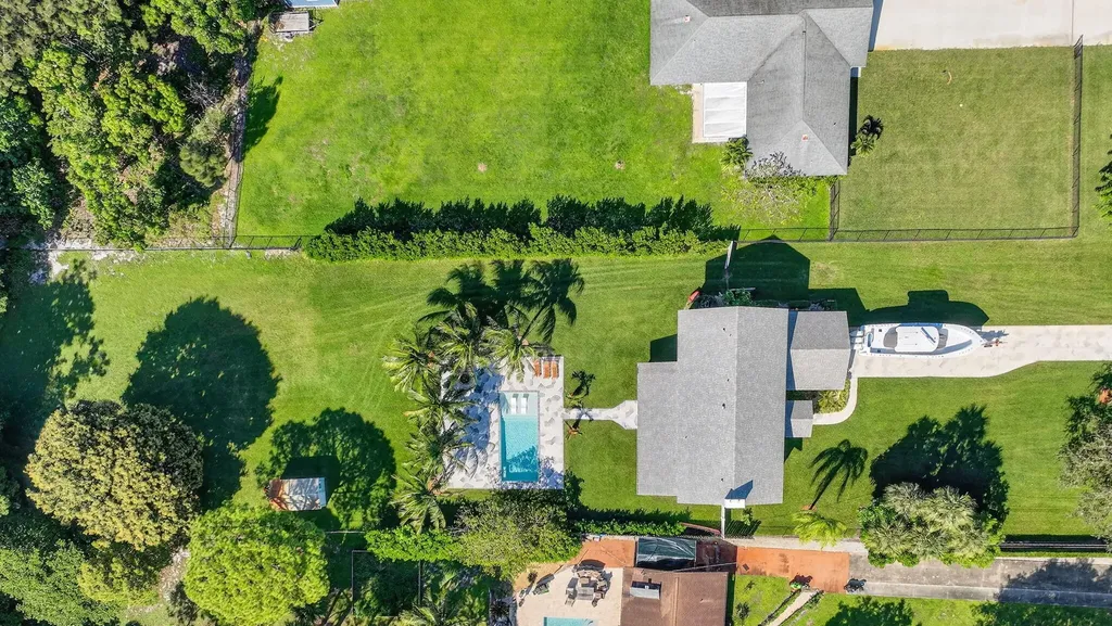 6701 Hillside Lane Lake Worth FL 33462