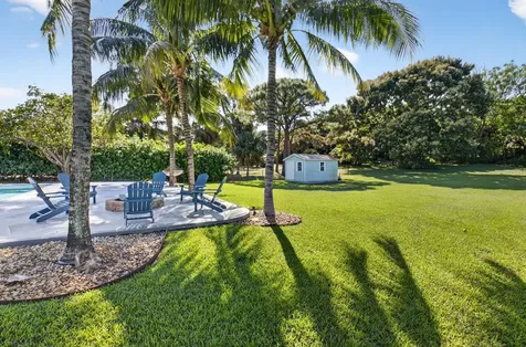 6701 Hillside Lane Lake Worth FL 33462