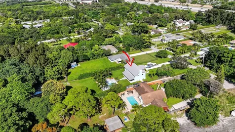 6701 Hillside Lane Lake Worth FL 33462